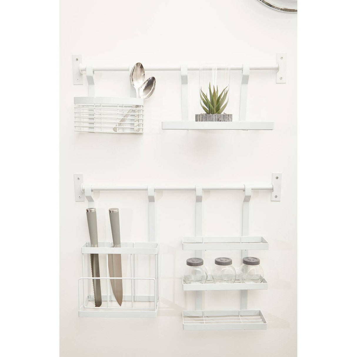 Sorello White Iron Hanging Storage Basket