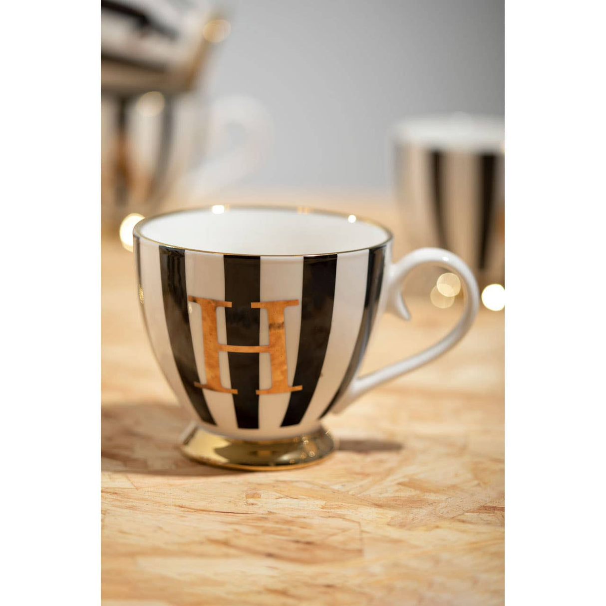 Mimo Duchess H Monogram Mug