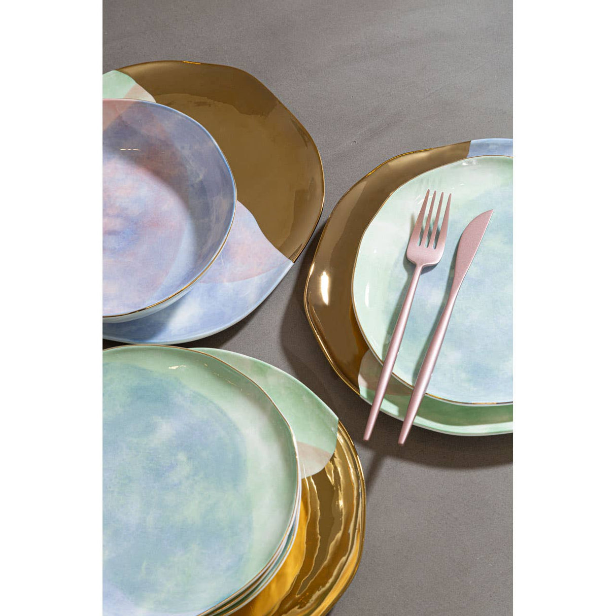 Avie 16 Pc Matte Pink Finish Cutlery Set