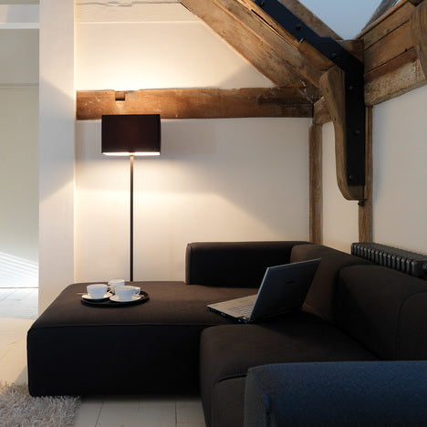 Elegant Bronze Floor Lamp - Park Lane Collection