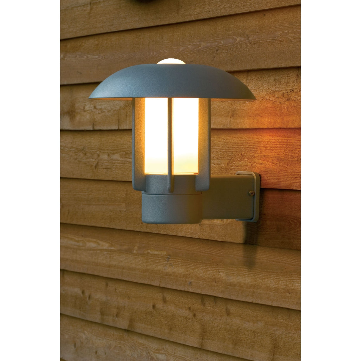 Heimdal Aluminum Oriental Style Outdoor Wall Lantern