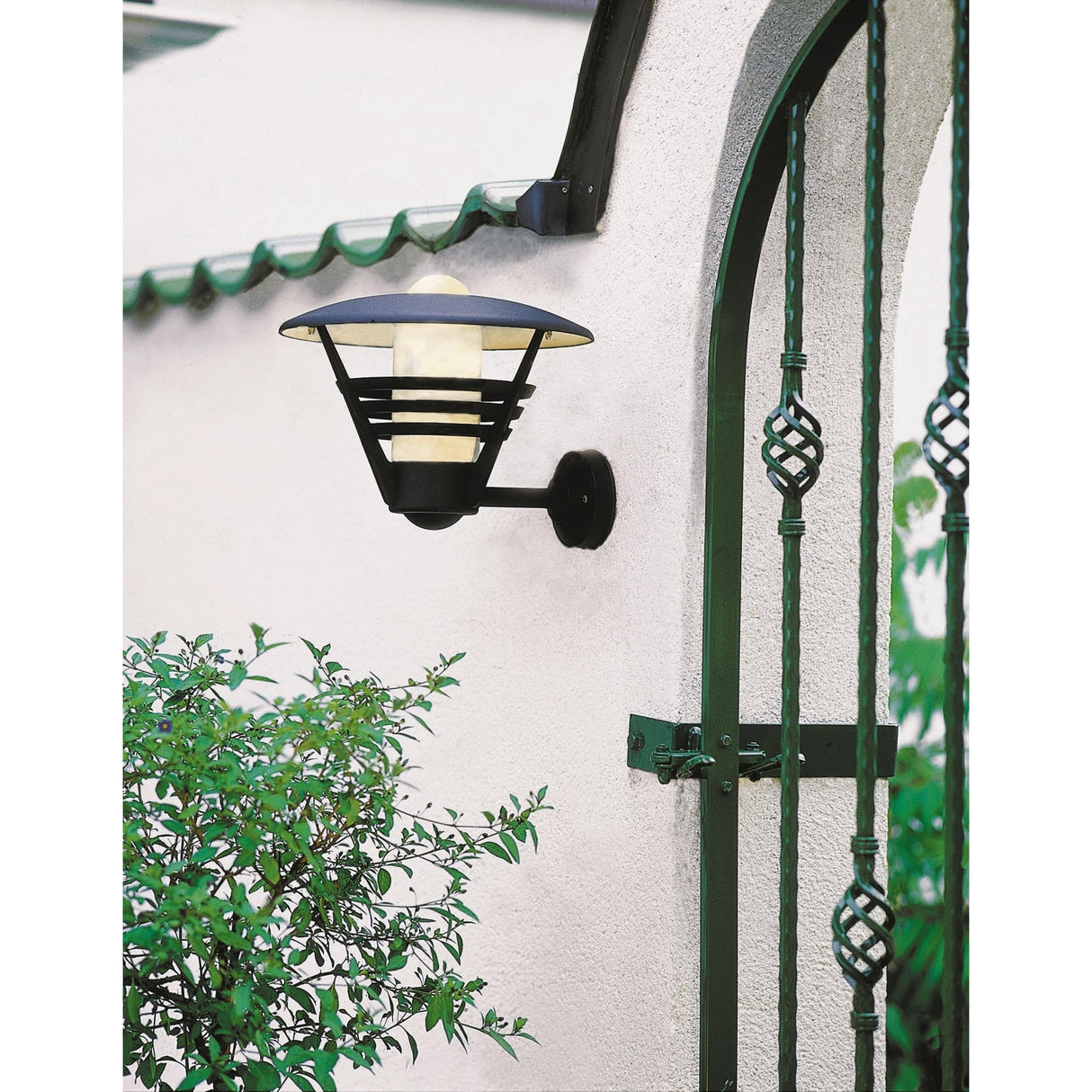 Modern Gemini Matte Black Garden Wall Sconce
