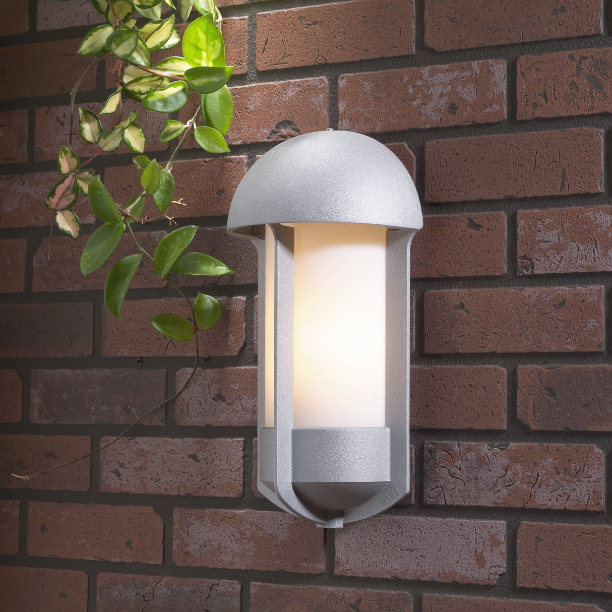 Tyr Modern Aluminum Outdoor Wall Sconce