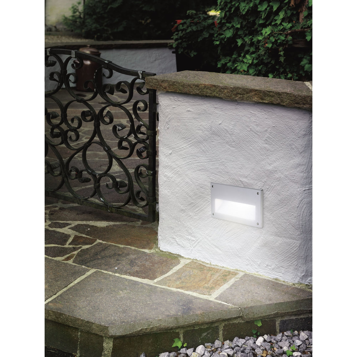 Zimba Sleek Recessed Stairway and Pathway Illumination Light