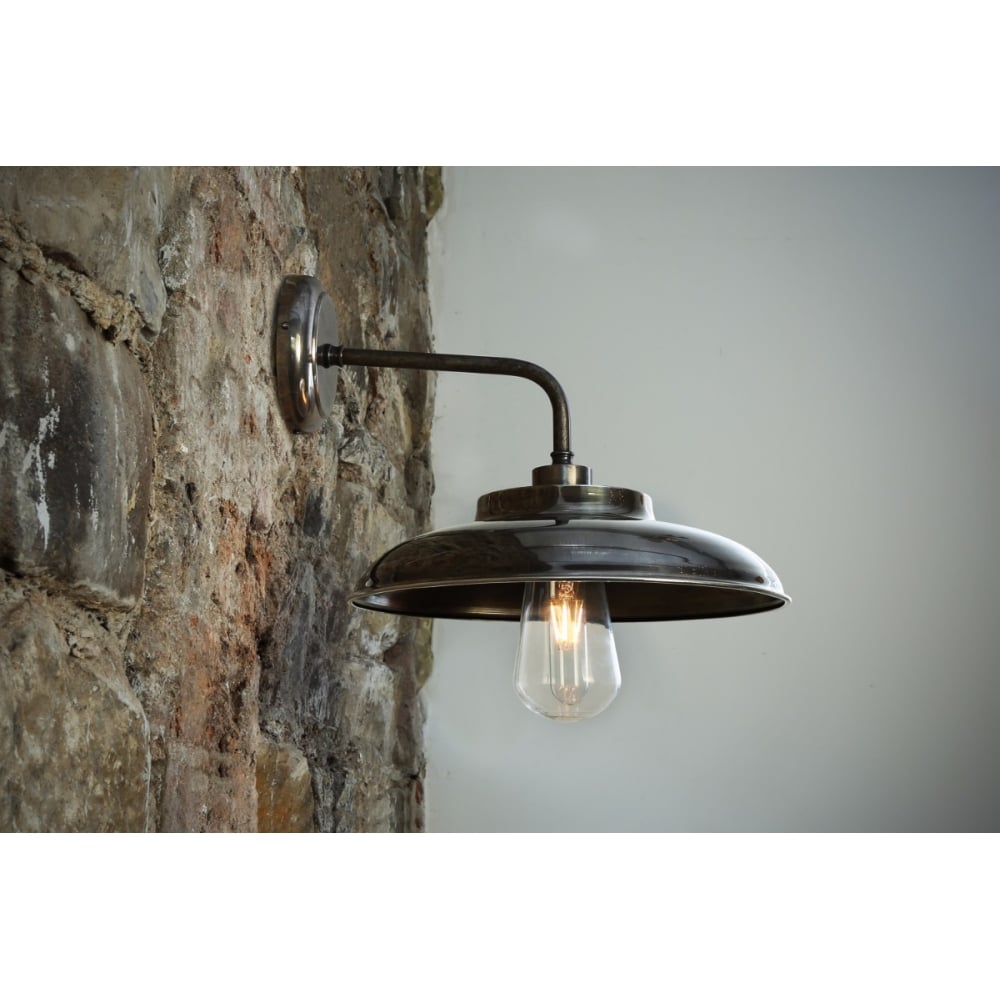 Antique Brass Darya Wall Light Fixture: Industrial Elegance for Modern Spaces