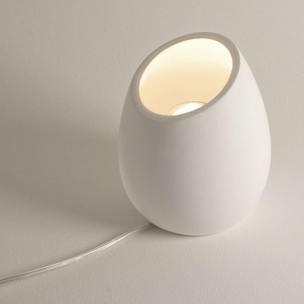 Limina Textured White Egg-Shaped Ceramic Floor Light