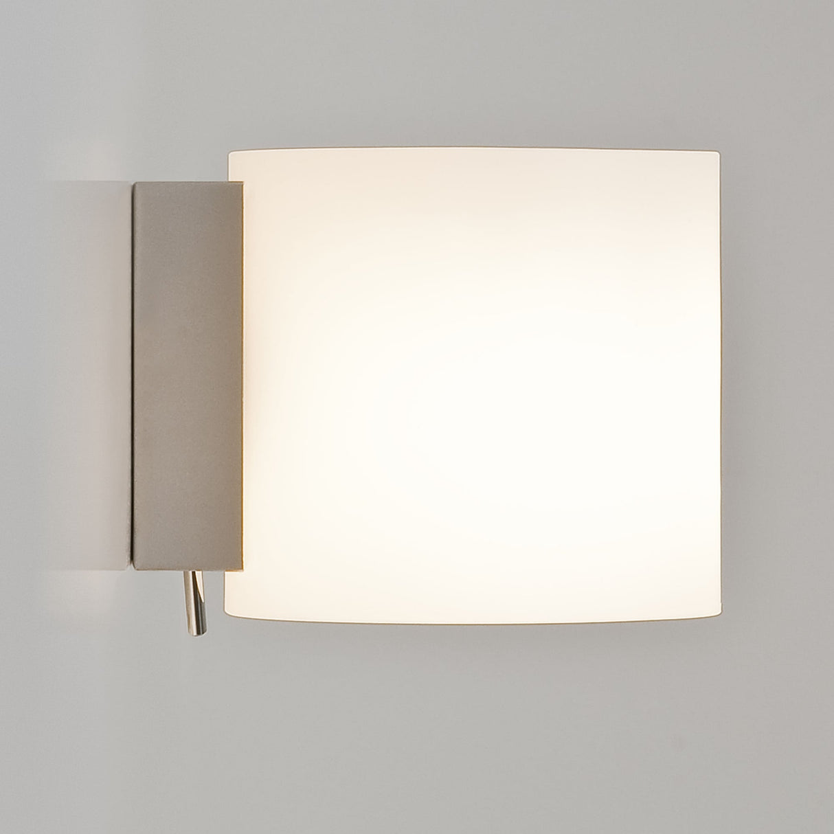 Luga Contemporary White Glass Wall Lamp with Toggle Switch