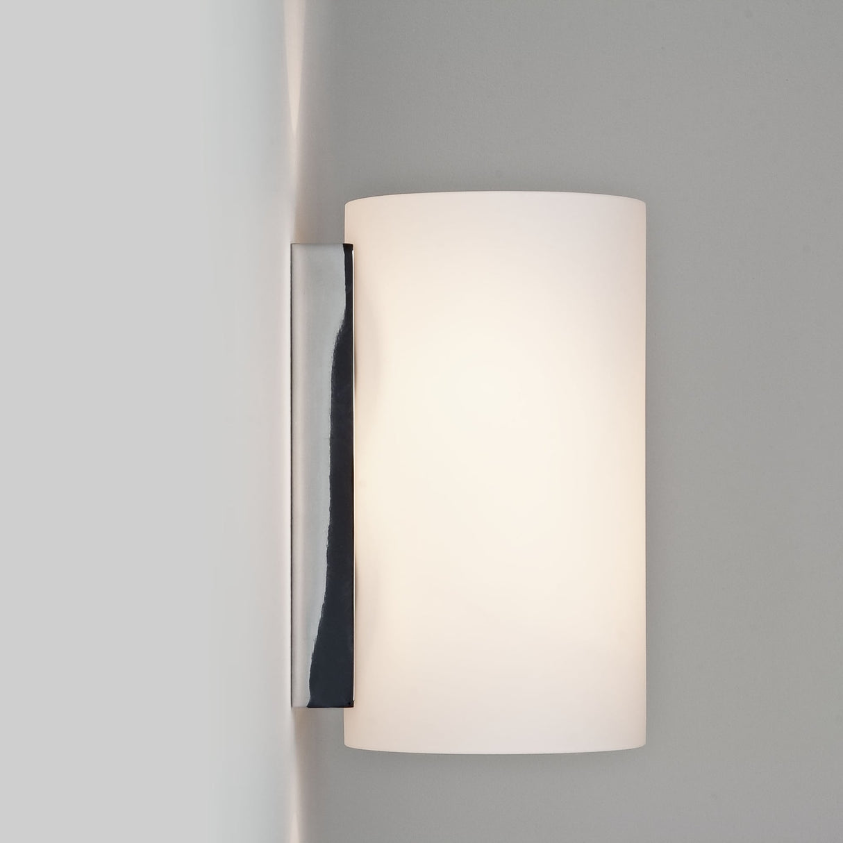 Sleek 260mm Contemporary Glass Wall Sconce