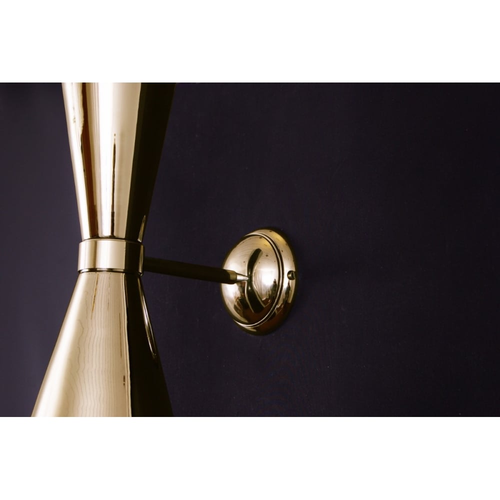 Amias Vintage Brass Wall Light