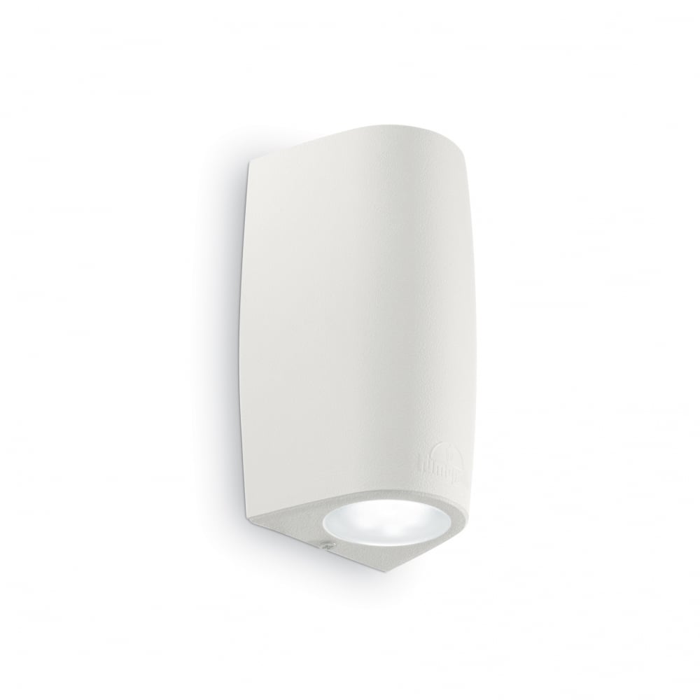 Compact Elegance: Keope White Wall Light