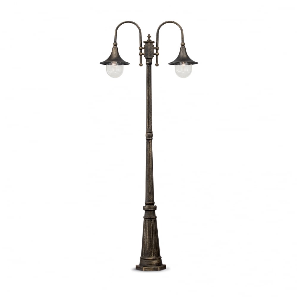 Elegant Dual Globe Outdoor Lamp Post