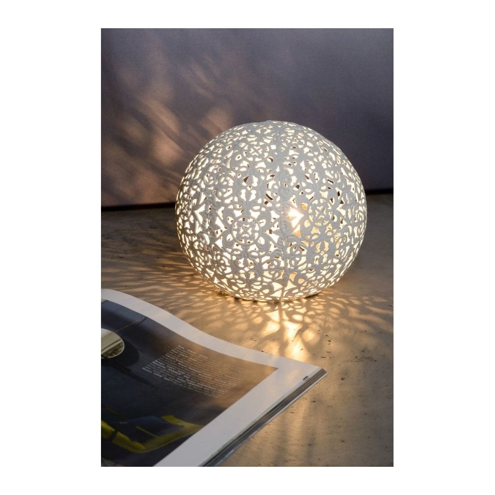 Cottage Chic White Metal Globe Table Lamp