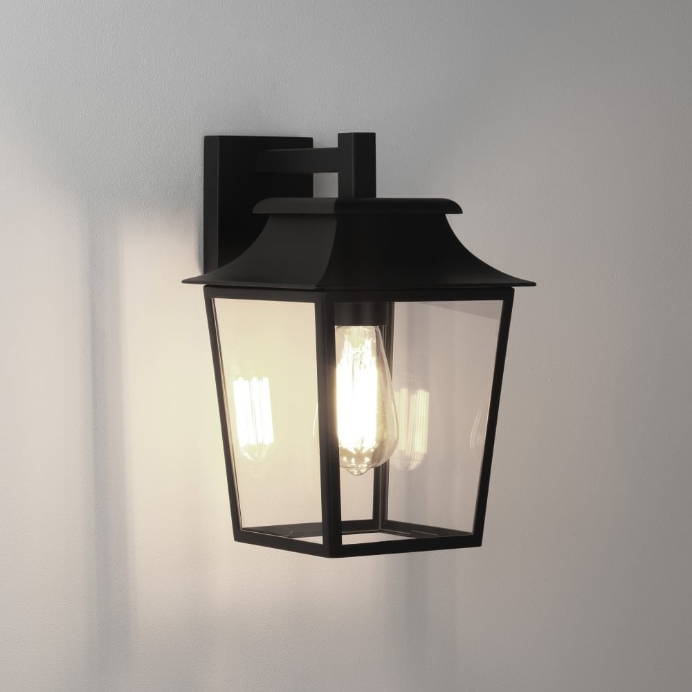 Richmond Black Outdoor Wall Lantern 200