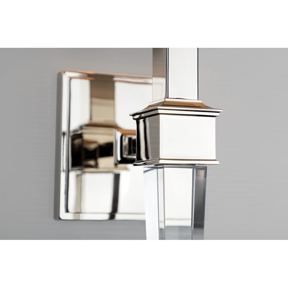 Lumina Brass Elegance Wall Sconce