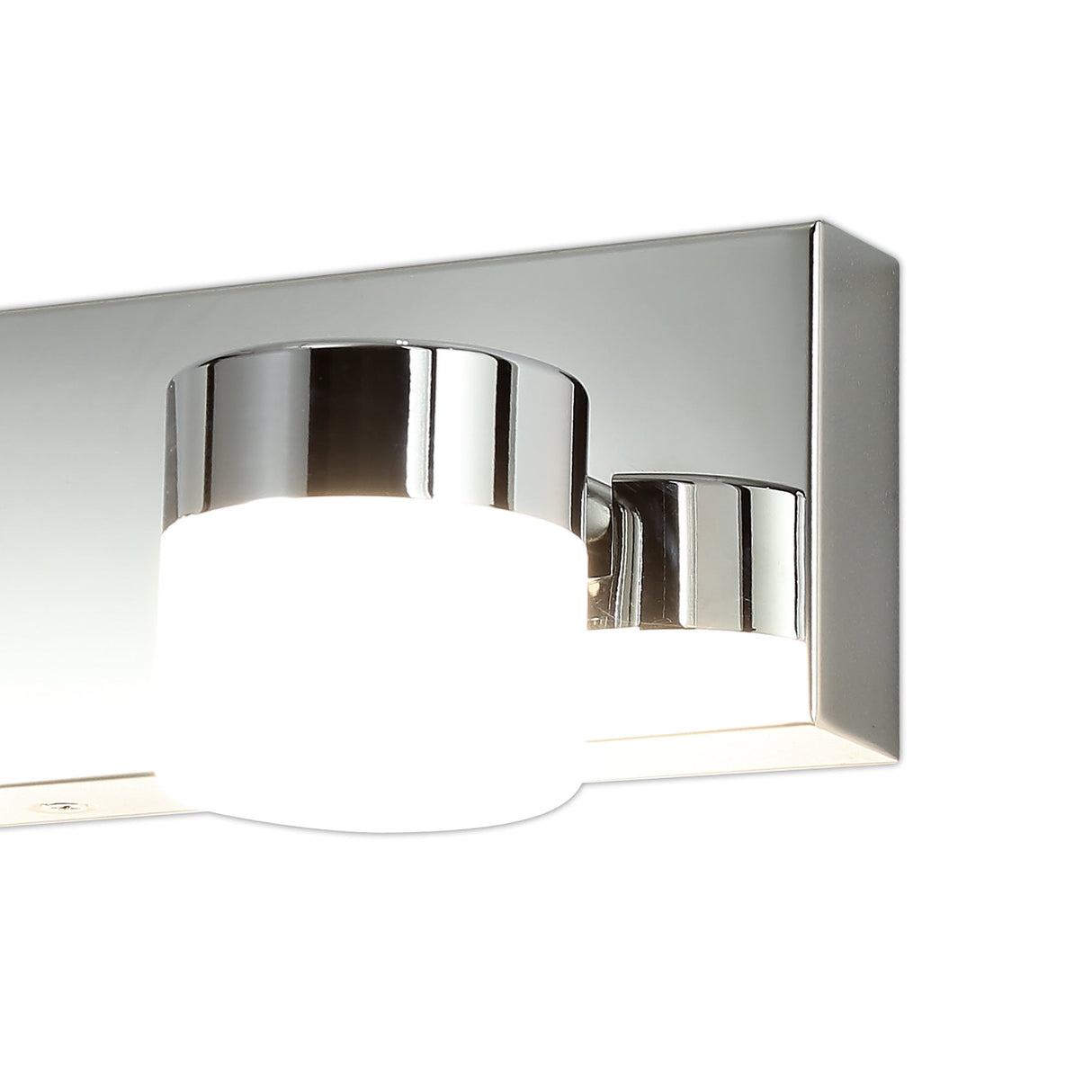 Triple Adjustable LED Wall Lamp, 3x5W, Polished Chrome Finish, 4000K, 1275lm, IP44, 3-Year Warranty
