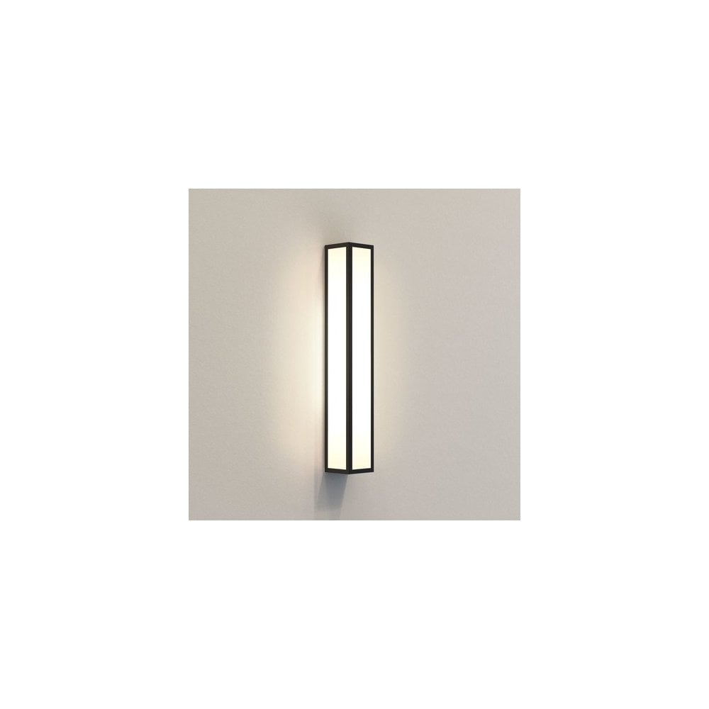Salerno 520 Modern Outdoor Wall Light in Textured Black