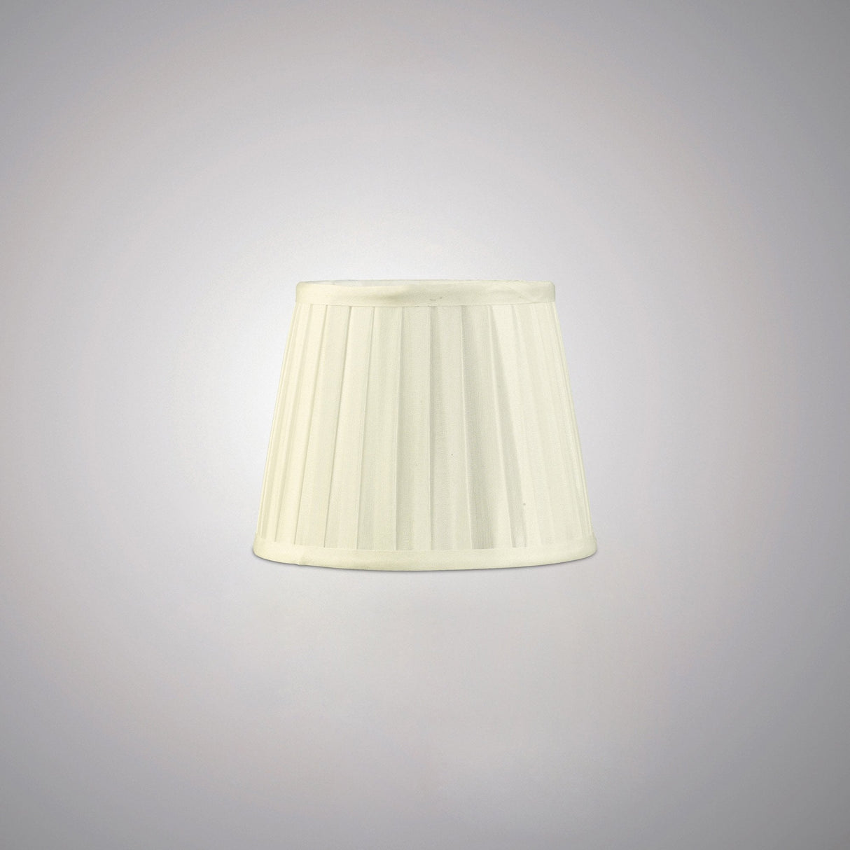 Ivory Pleated Lamp Shade - Stella Collection (Round, 150/200mm x 163mm)