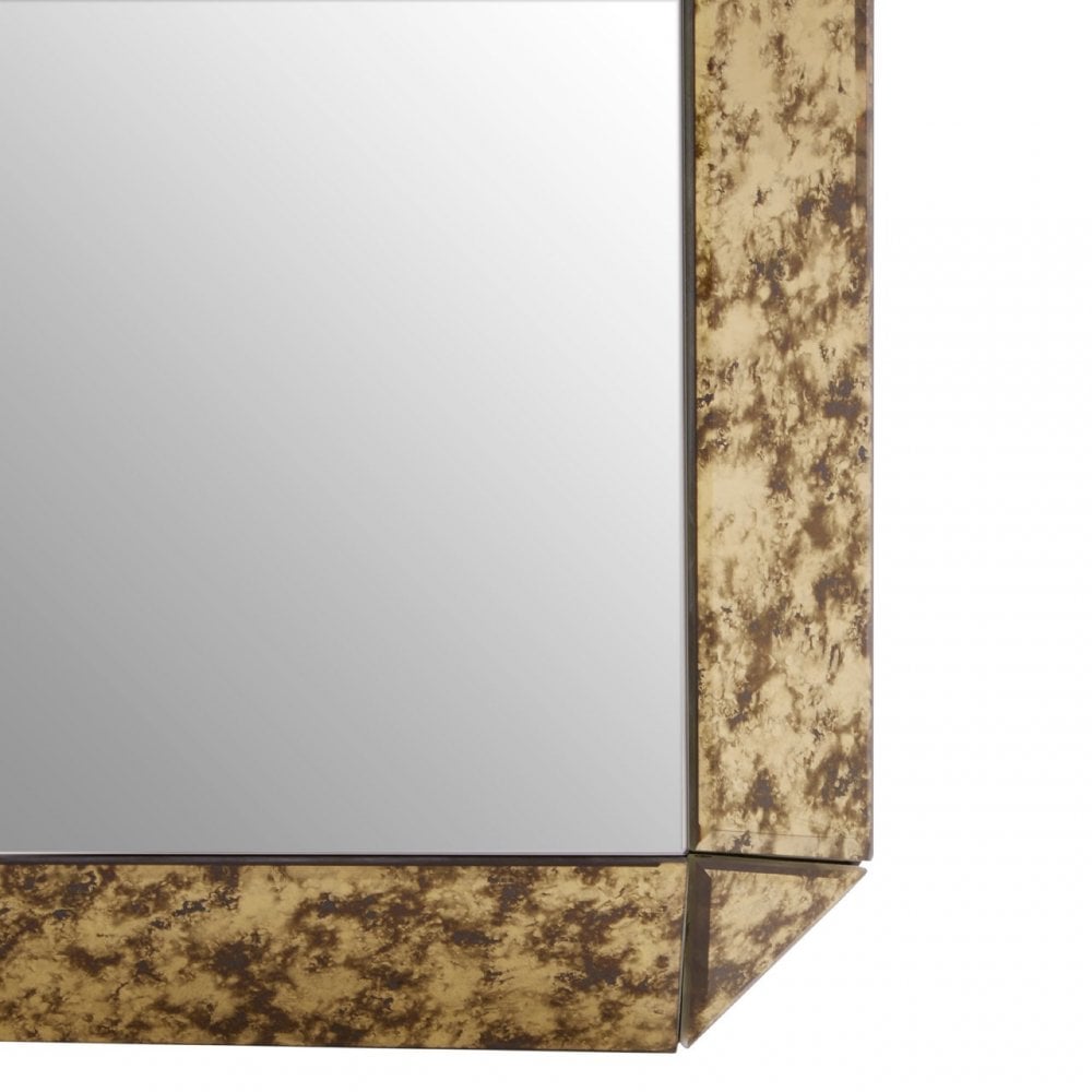 Komo Wall Mirror, Gold