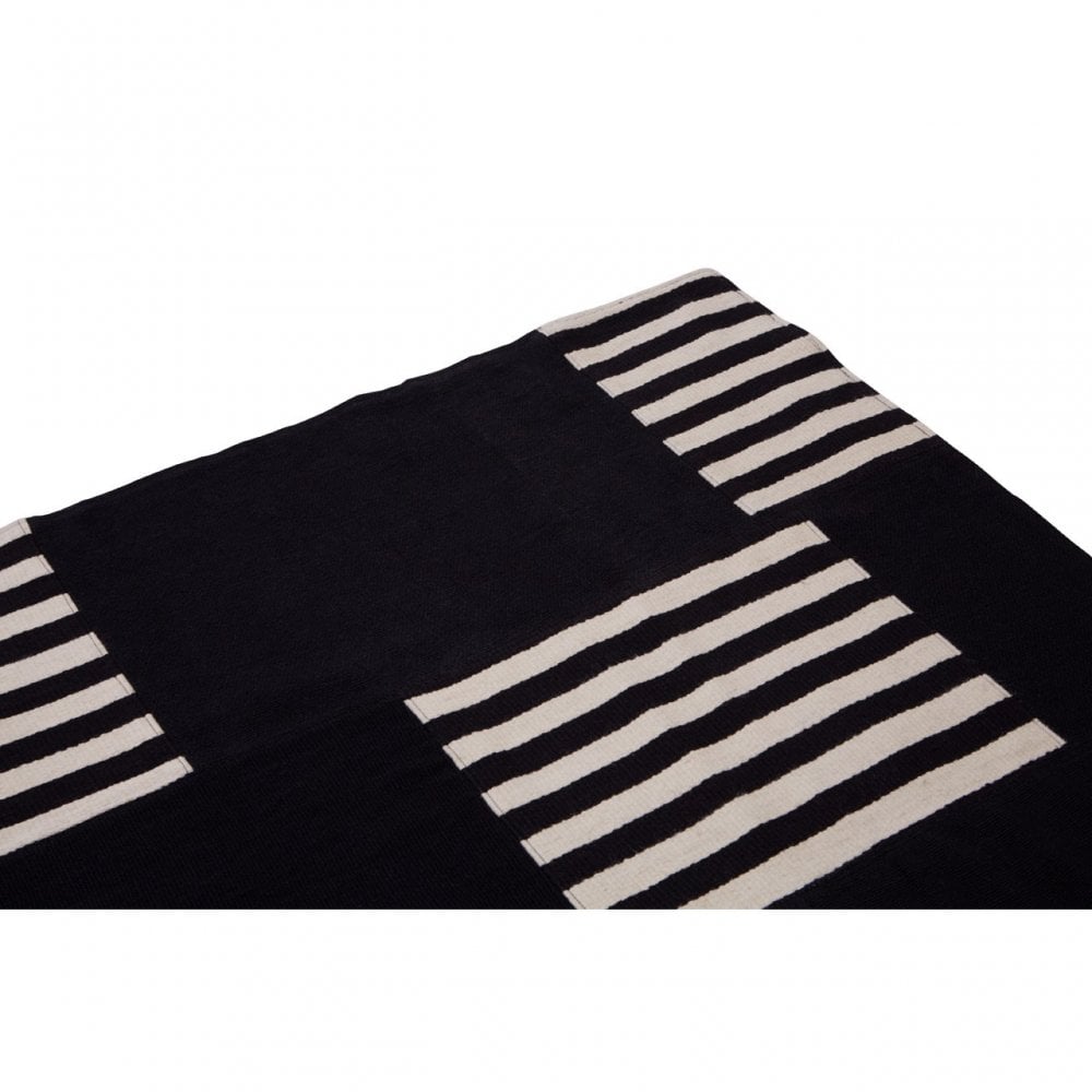 Bosie Black And White Rug, Black