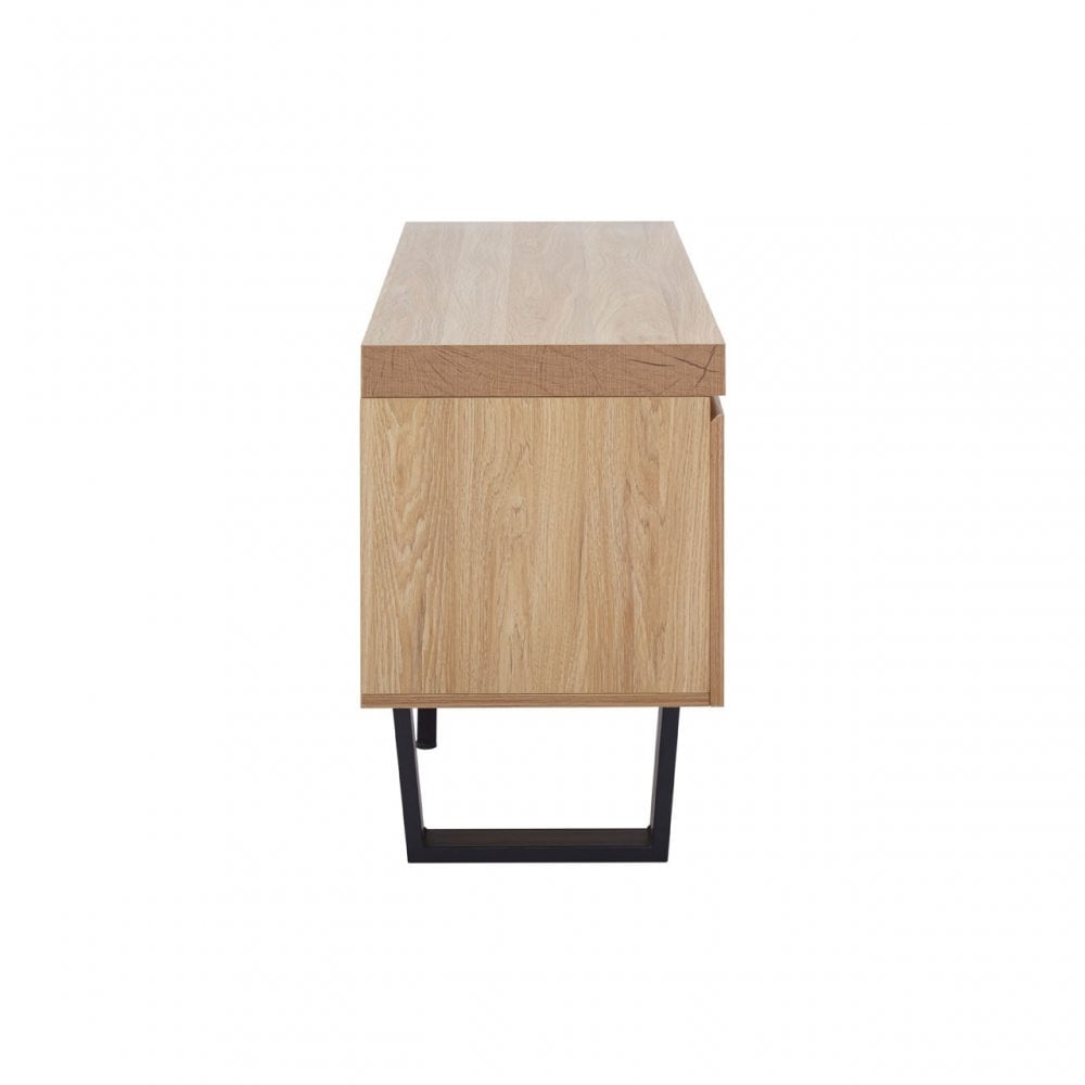 Oakton Media Unit, Natural