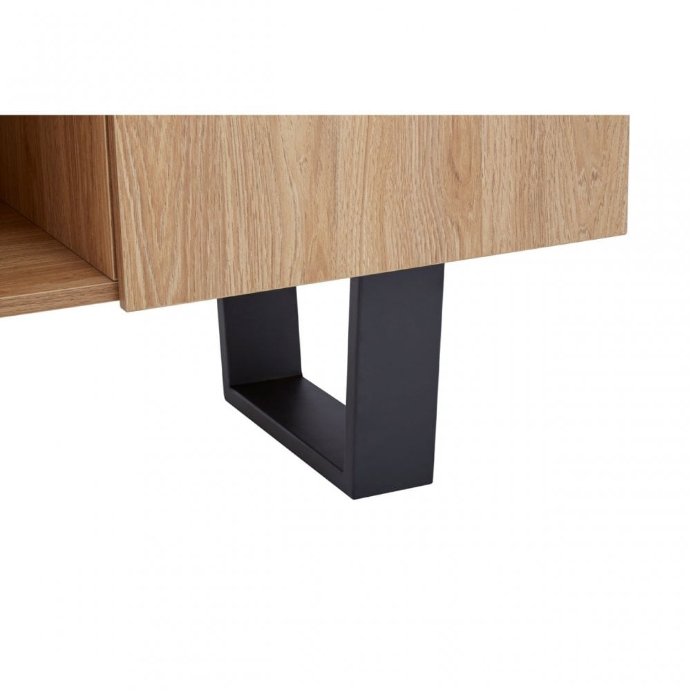 Oakton Media Unit, Natural