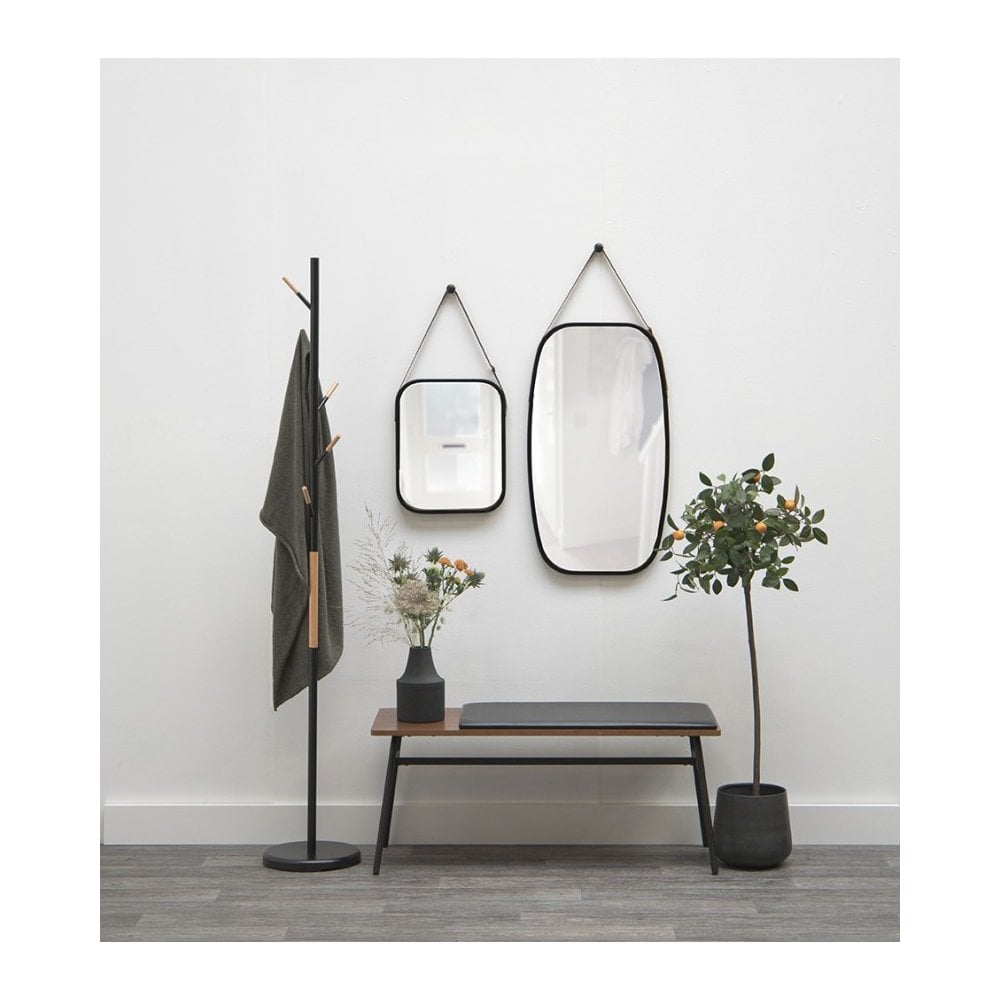 Mirror Idyllic, Black