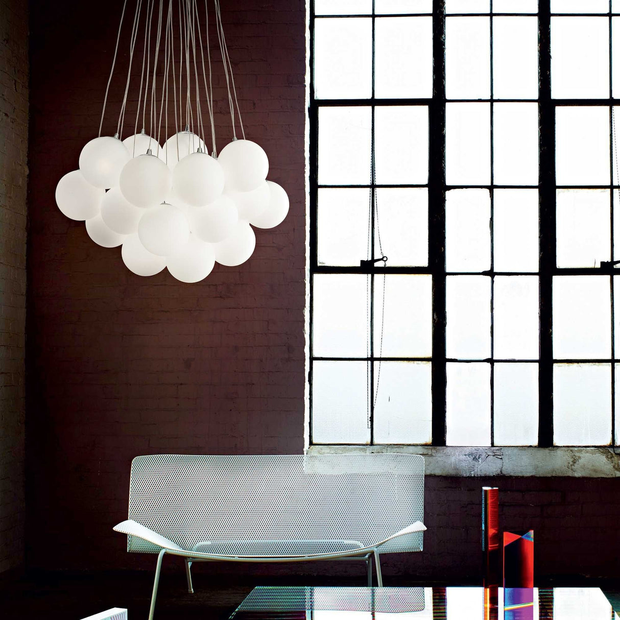 Modern Mapa Double-Bulb Pendant Light in Elegant White