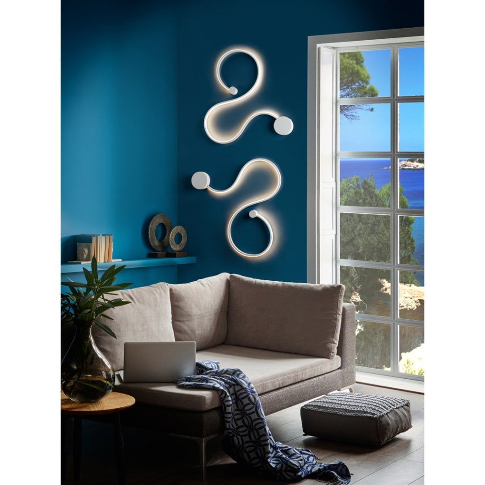 Grafos Sleek White Wall Light Fixture