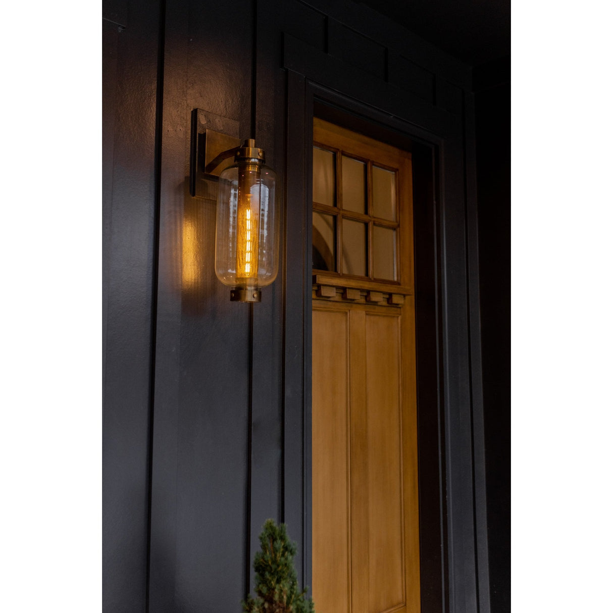 Atwater Vintage Brass 1-Light Wall Sconce
