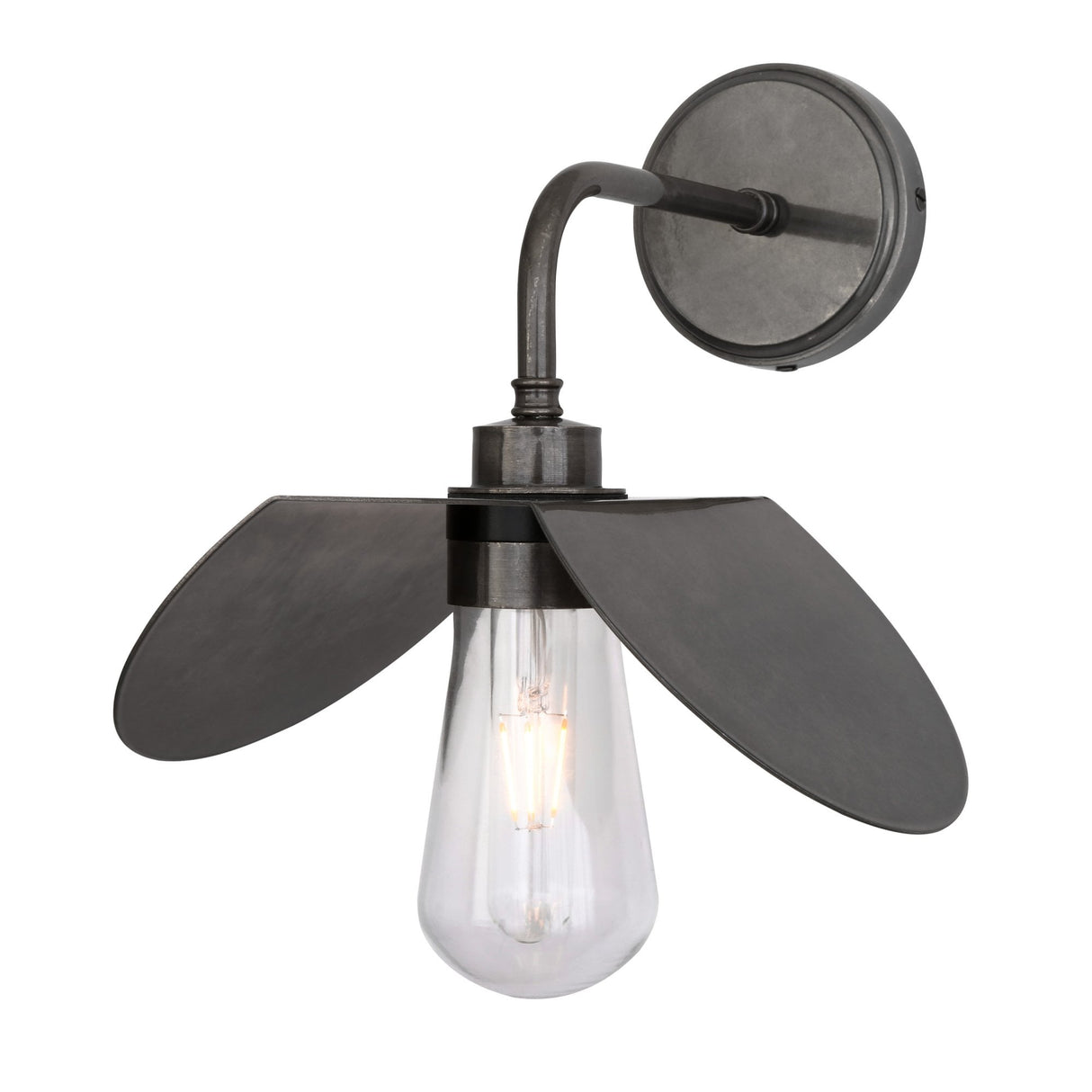 Industrial Vintage Charm: Hali Single Bulb Wall Light