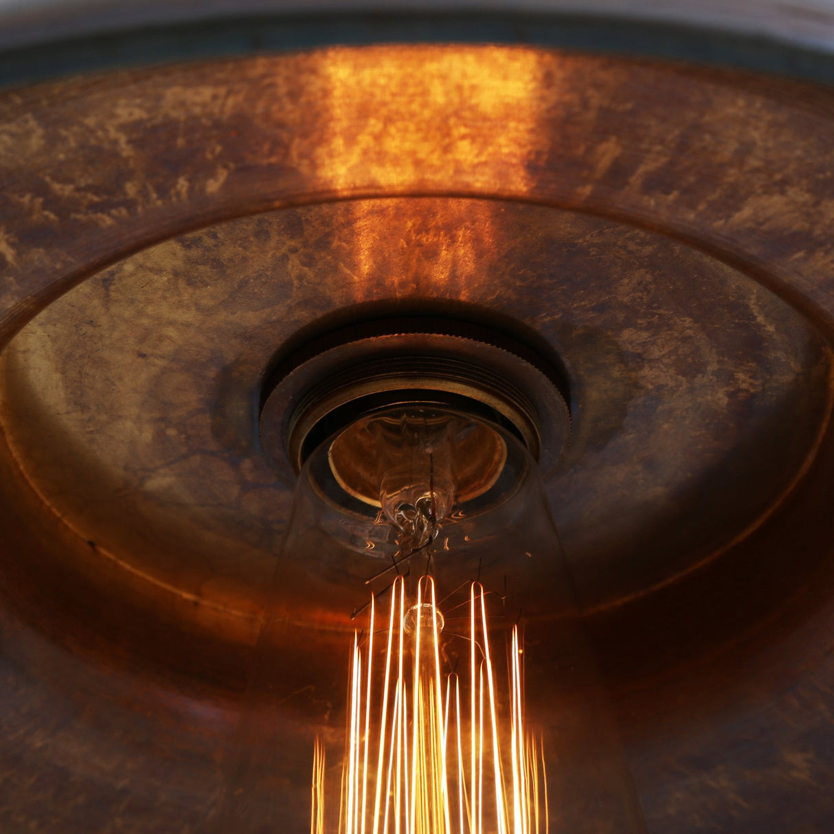 Telal Minimalist Brass Pendant Light Fixture