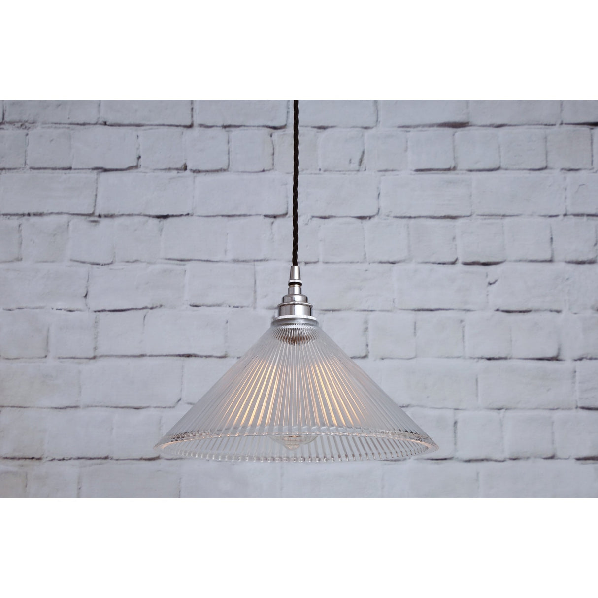 Industrial Elegance Brass Pendant Light