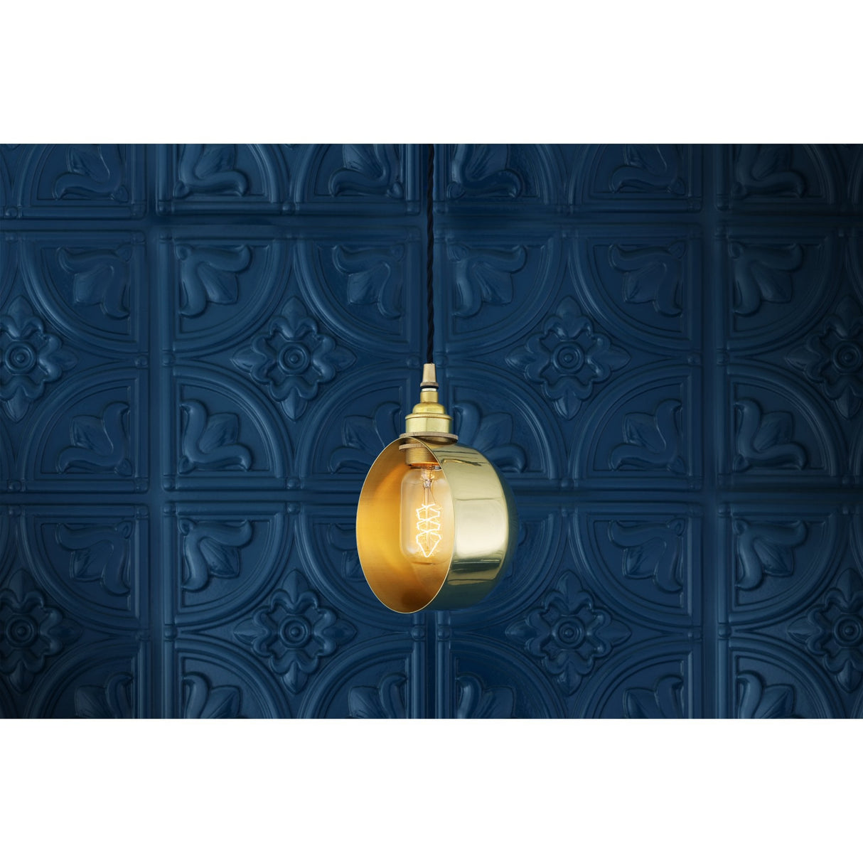 Bogota - Stylish Antique Brass Pendant Light with Fabric Cord
