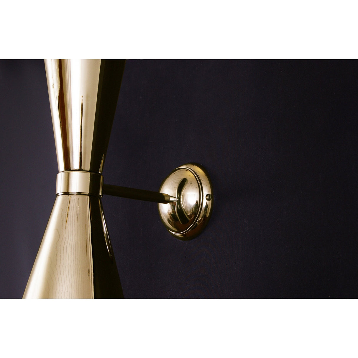 Amias Vintage Brass Wall Light