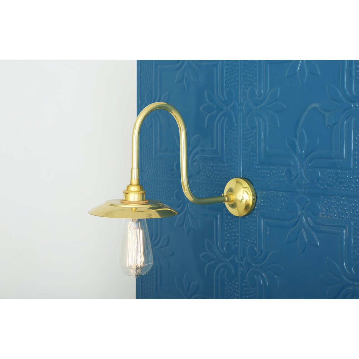 Antique Brass Swan Neck Wall Sconce - Reznor Collection