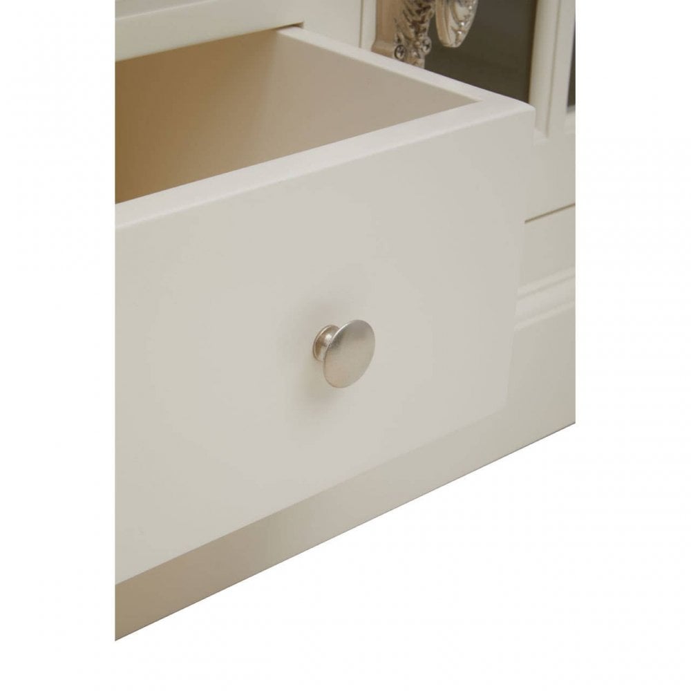 Covent White Media Unit