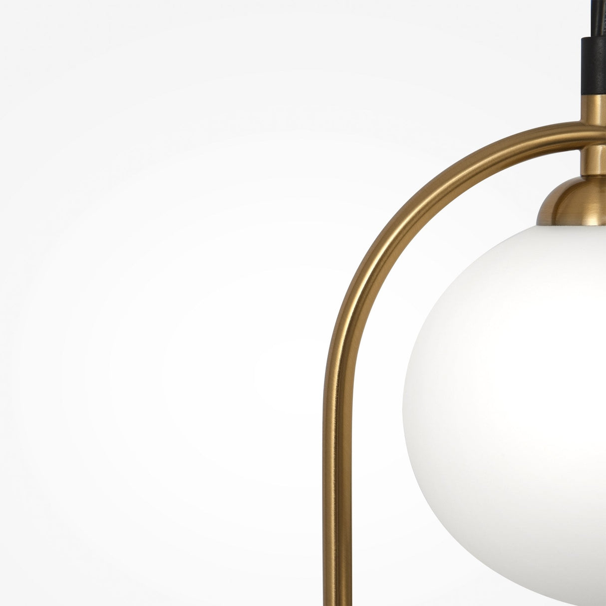 Sleek Brass Modern Pendant Light - Maytoni Ring Collection