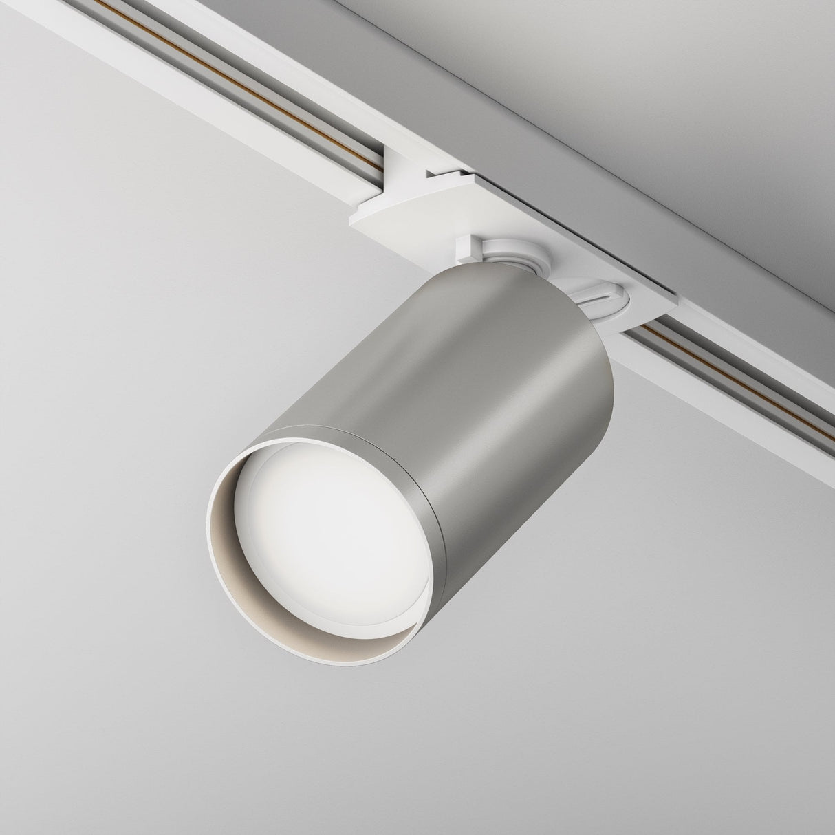 Unity Focus S Single-Phase Track Light - Sleek White and Silver Design