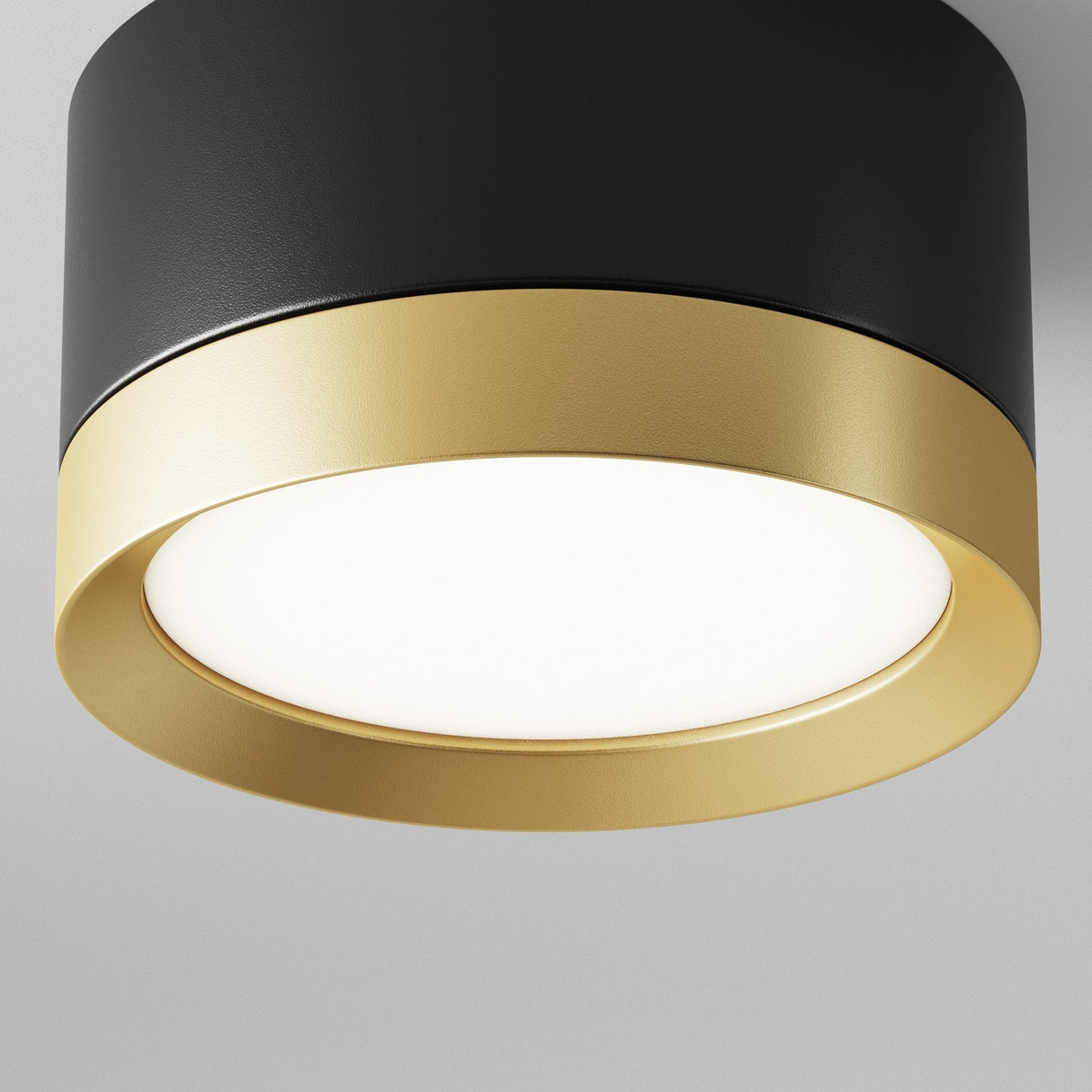 Elegant Black and Gold Ceiling Lamp - Hoop Series