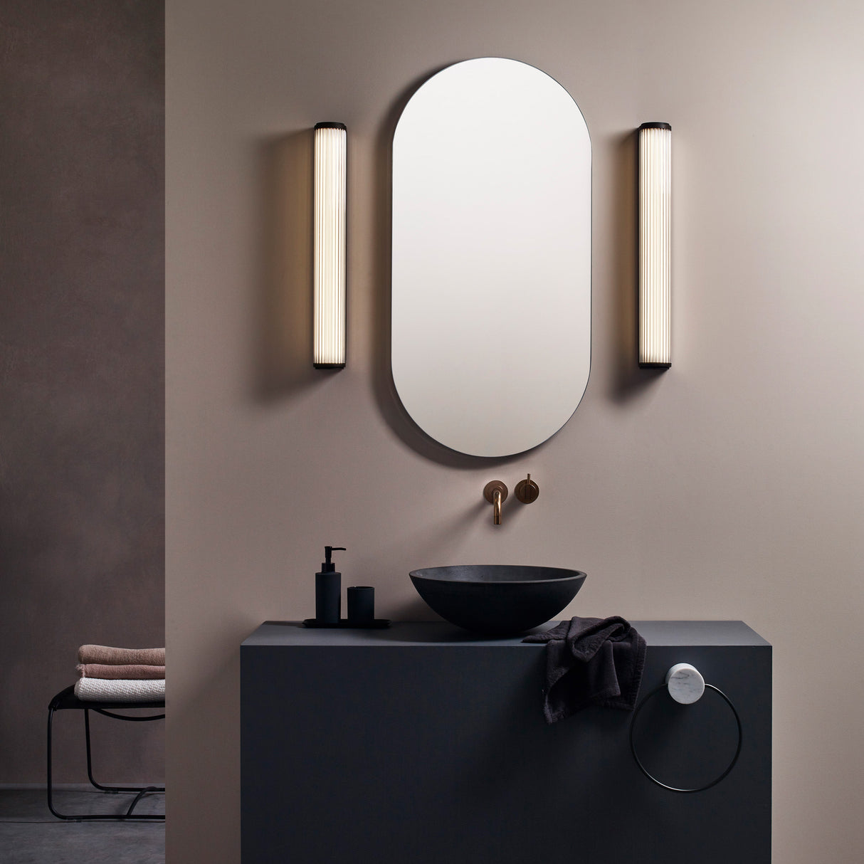 Majestic Bronze Versailles 600