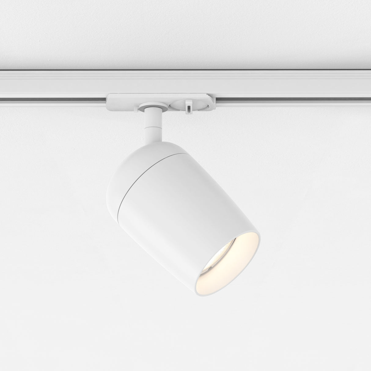 Contemporary White Koto Track Lighting Fixture