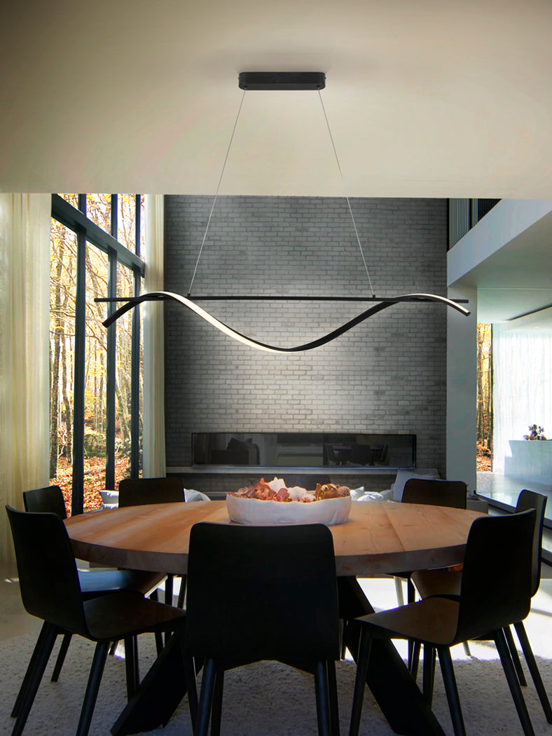 Elegant Black Boa Lamp
