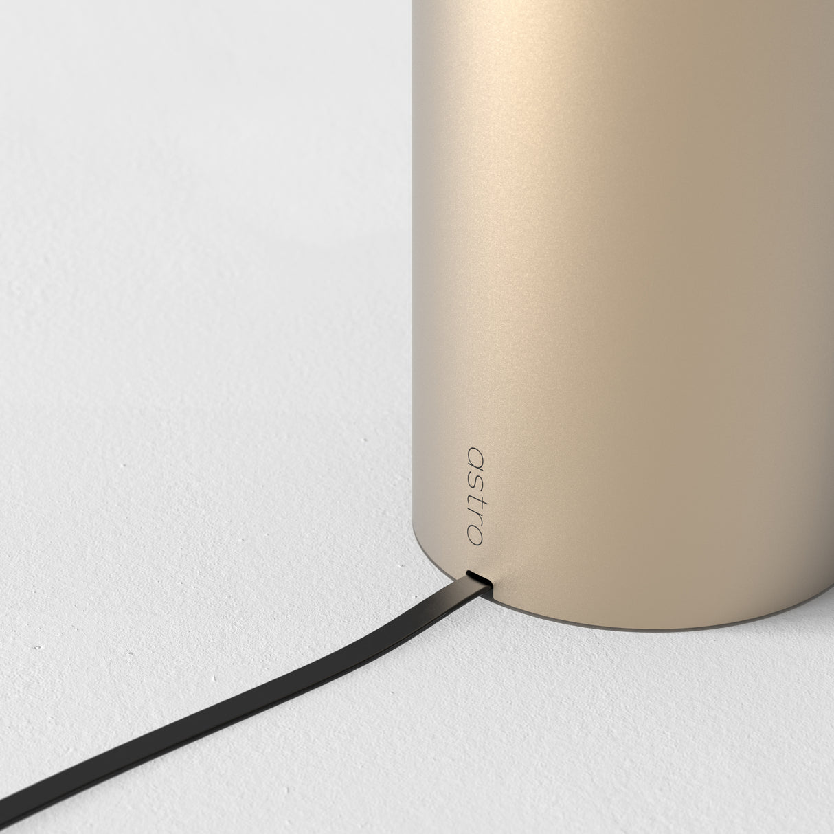 Elegant Bronze Zeppo Table Lamp