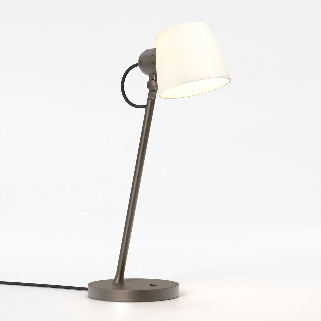 Elegant Imari Desk Lamp in Matte Nickel Finish
