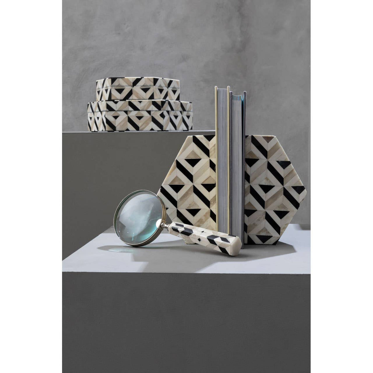 Harlo Set Of 2 Bookends