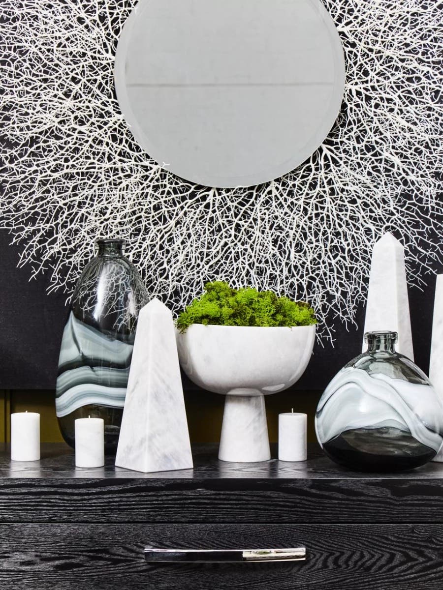 Salmo Set Of Three White Marble Tealight Holders