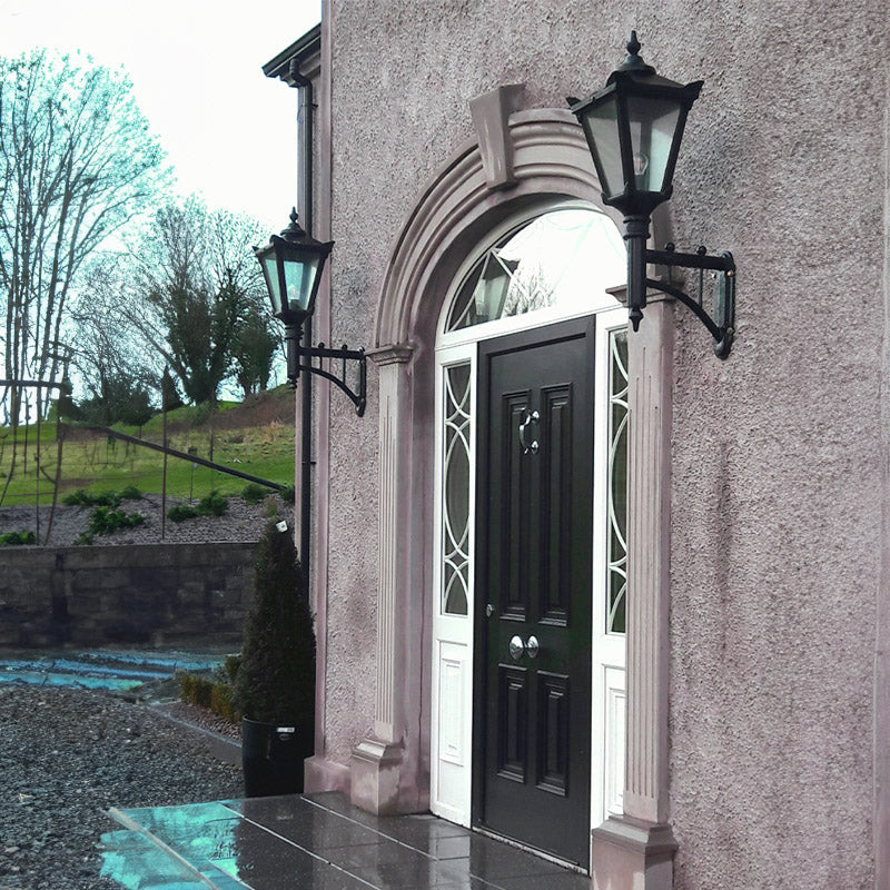 Victorian cast iron wall light with short arm 0.97m (H048)