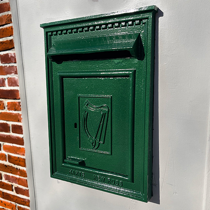 Traditional Irish Post in pearl green for A4 sized letters (H114)