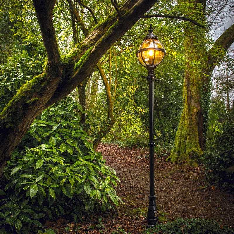 Victorian globe lamp post in cast iron 2.7m (H206)
