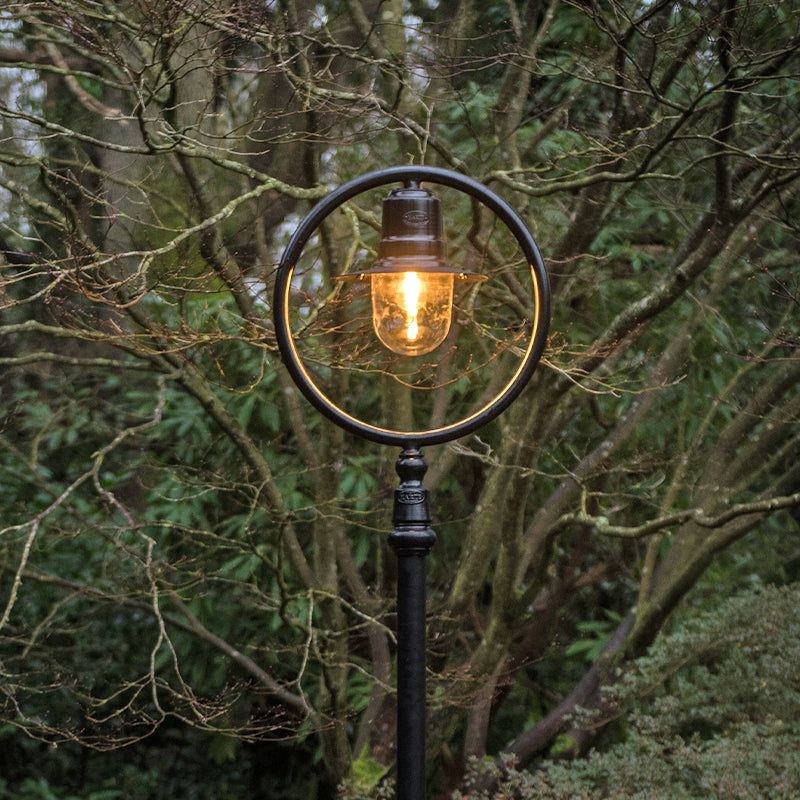 Classic railway style lamp post in cast iron and steel 2.73m (H316)
